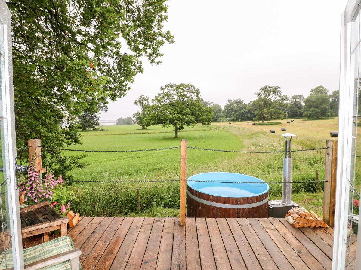 The Lazy Mare By The Water Villa Rugeley Exterior photo